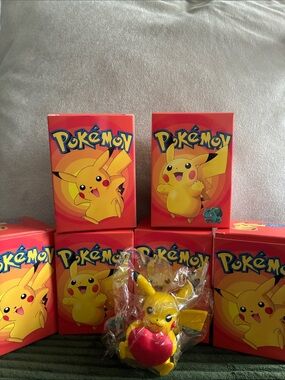Pokémon Pikachu Valentine Plush & Collectible Boxes